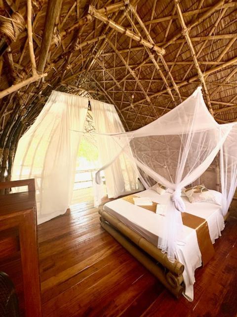 Dosplaya Ecocamp Hotel El Nido Exterior photo